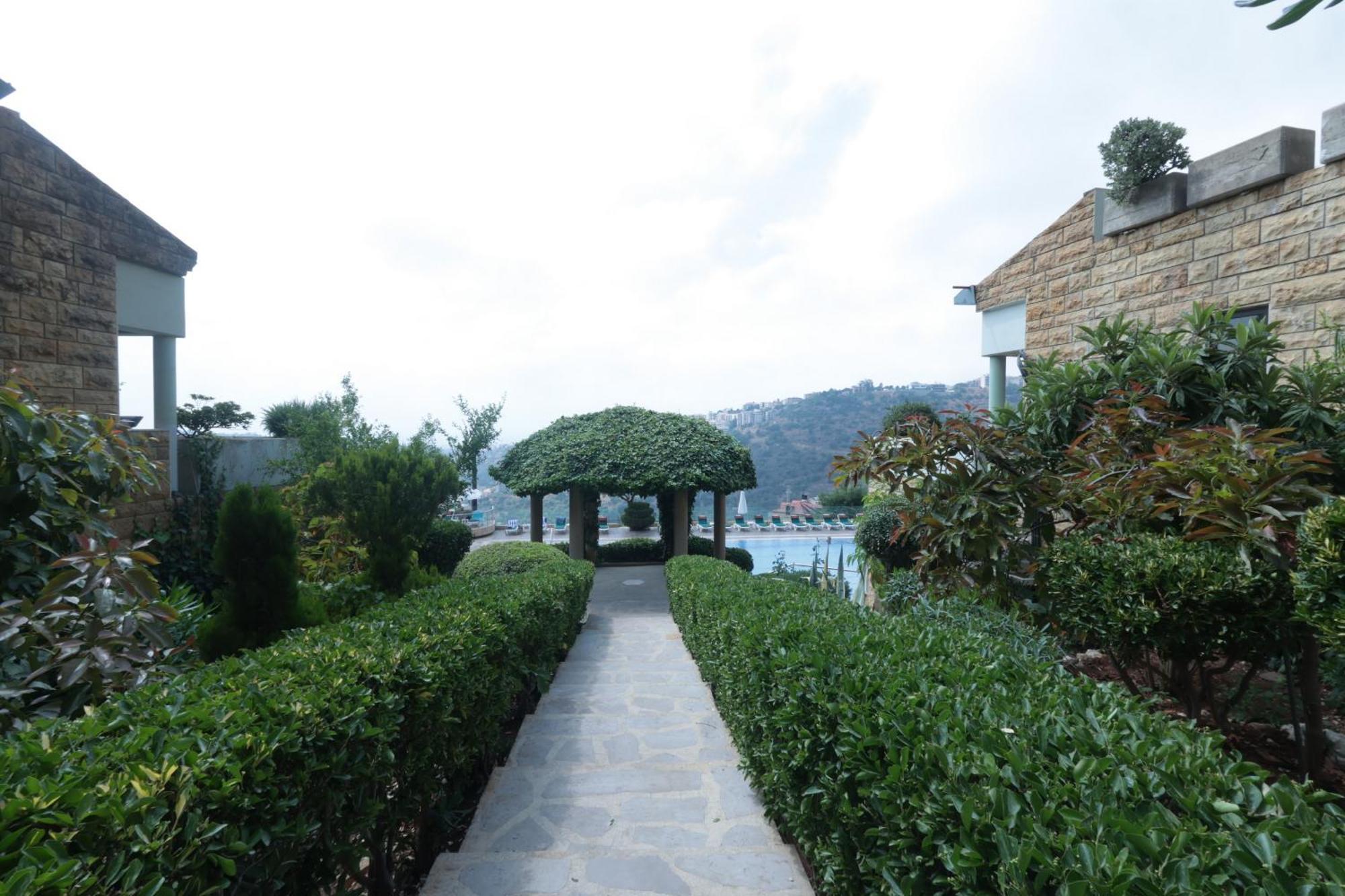 Monteverde Hotel Beit Mery Exterior foto